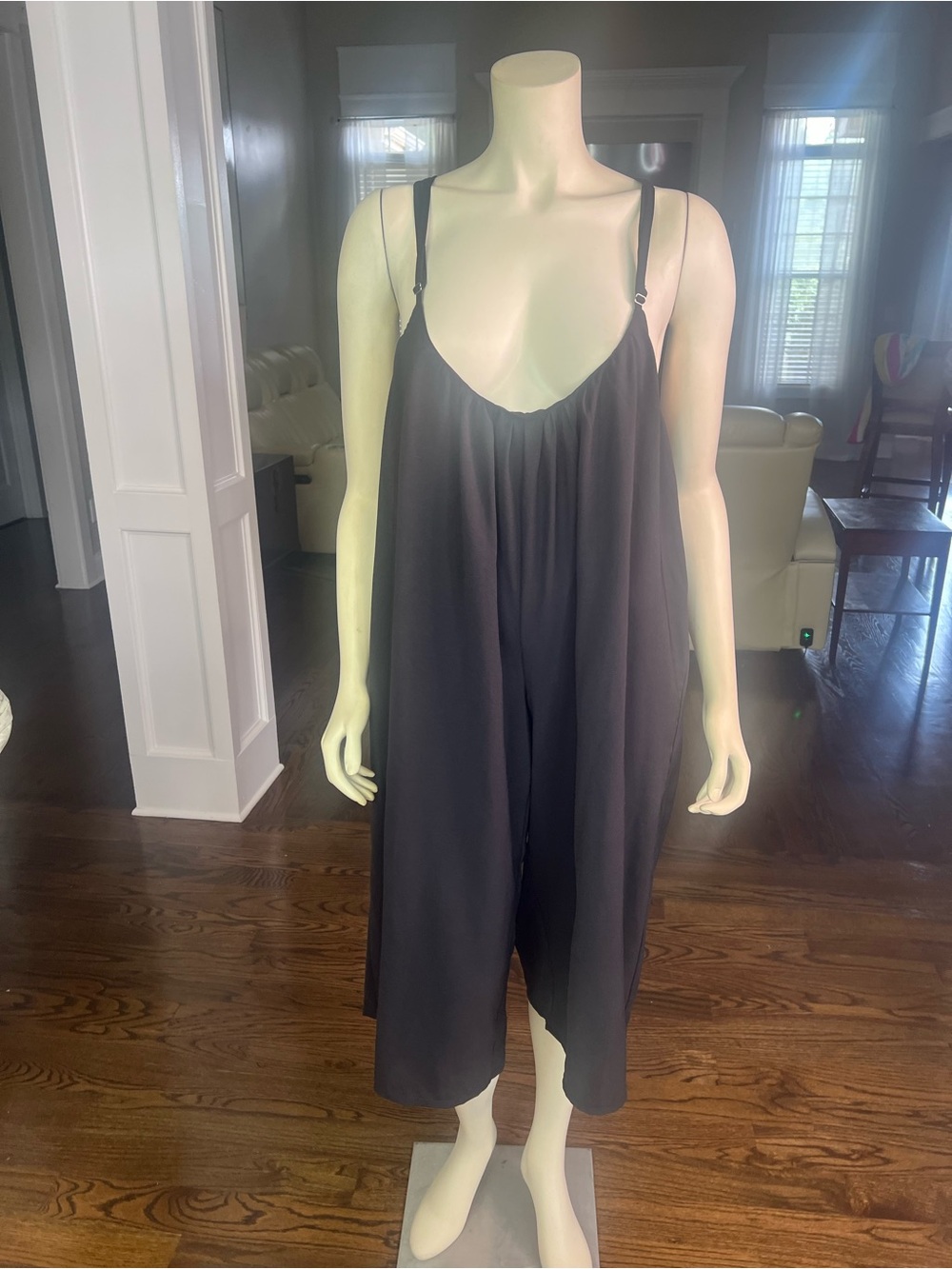 Black jumper, medium
